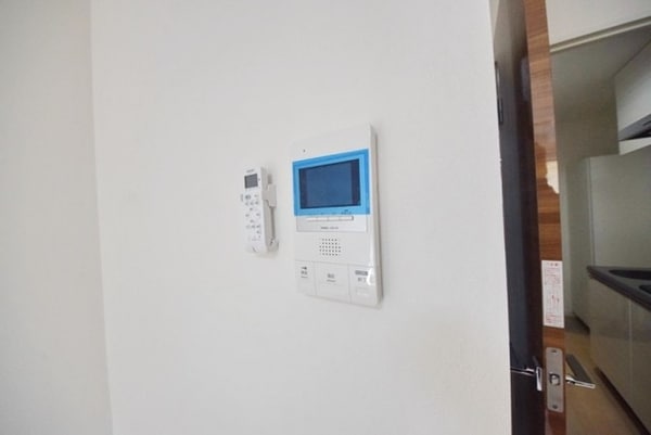 セキュリティ(★モニター付きのインターフォン★)