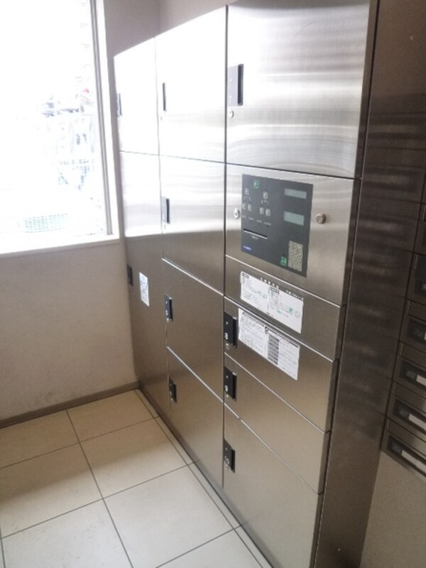 その他(便利な宅配ボックス)