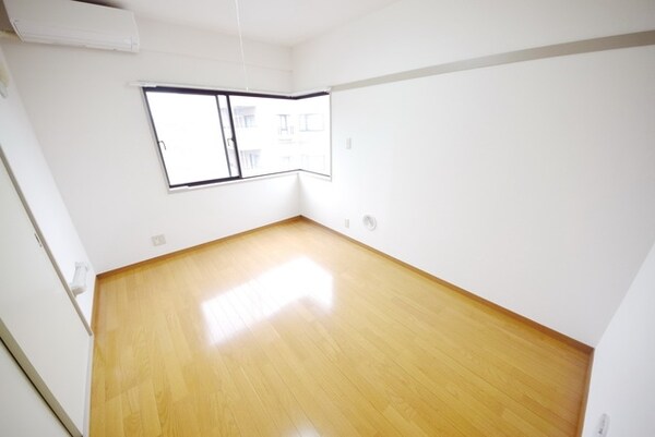 その他室内・内装(★角に窓があり明るいです★)