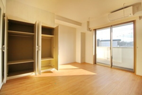 リビング・居室(★お部屋探しはタウンハウジング稲田堤店まで★)