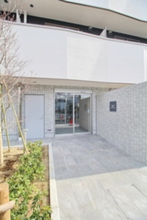 エントランス(★お部屋探しはタウンハウジング稲田堤店まで★)