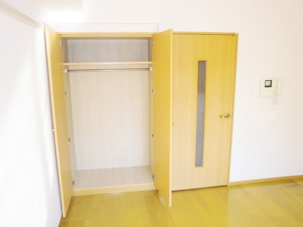 収納(★大きなクローゼットタイプの収納も楽々です★)