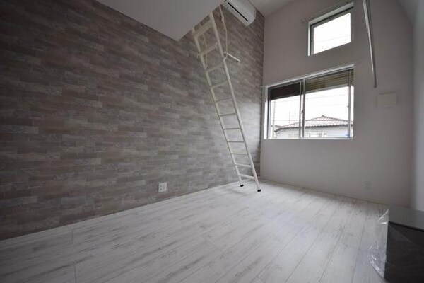 リビング・居室(天井の高いお部屋です)