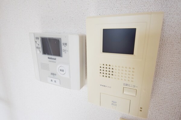収納(★安心のモニタ付きインターホン完備★)