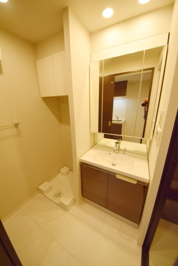 洗面(★３面鏡付きの洗面台です★)