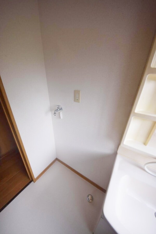 駐車場(★洗濯機置き場★)