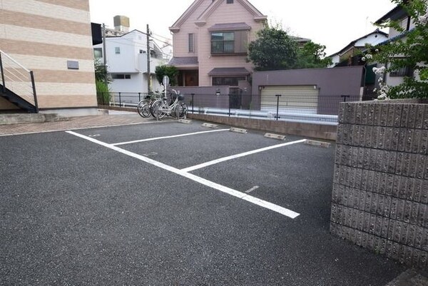 駐車場(★タウンハウジング聖蹟桜ヶ丘店まで★)