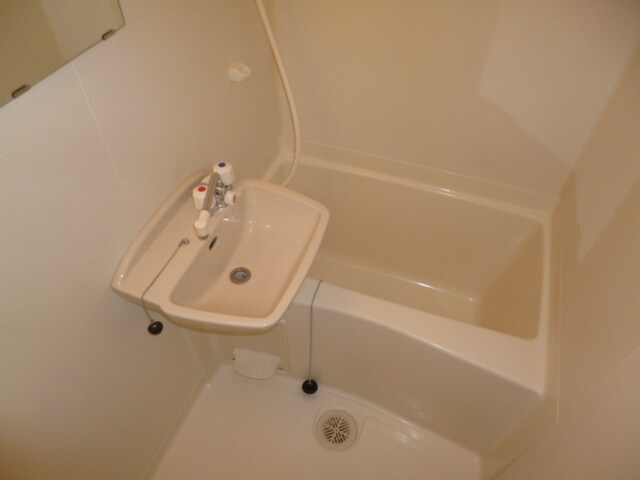 物件内観写真6　(★１日の疲れをしっかりとりましょう★)