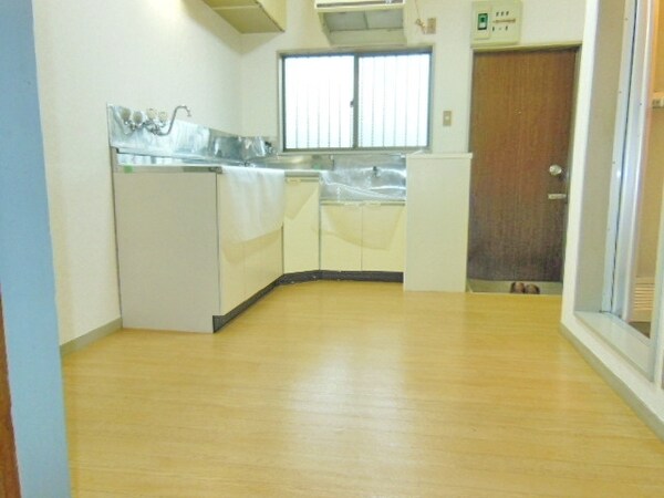 リビング・居室(★お部屋探しは株式会社タウンハウジング東京まで★)