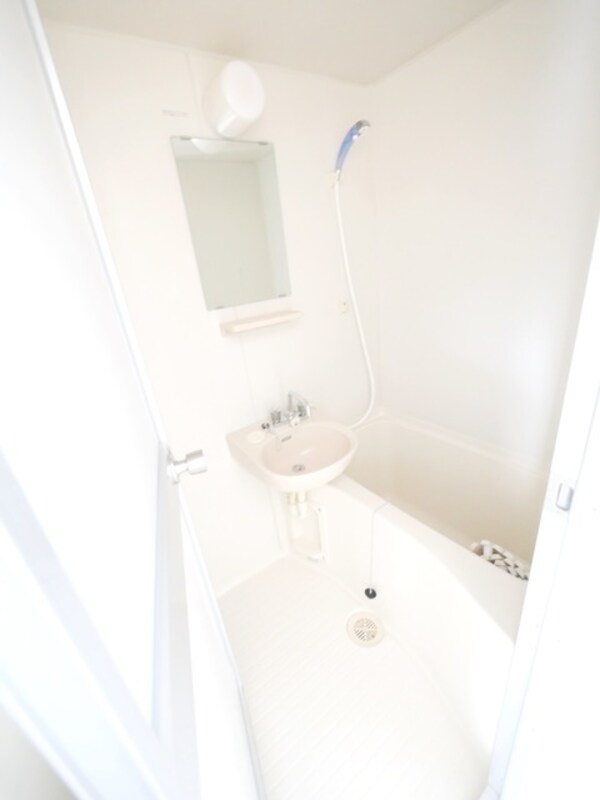 バス／シャワールーム等(★お部屋探しは株式会社タウンハウジング東京まで★)