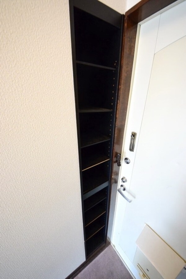 玄関(★お部屋探しは株式会社タウンハウジング東京まで★)