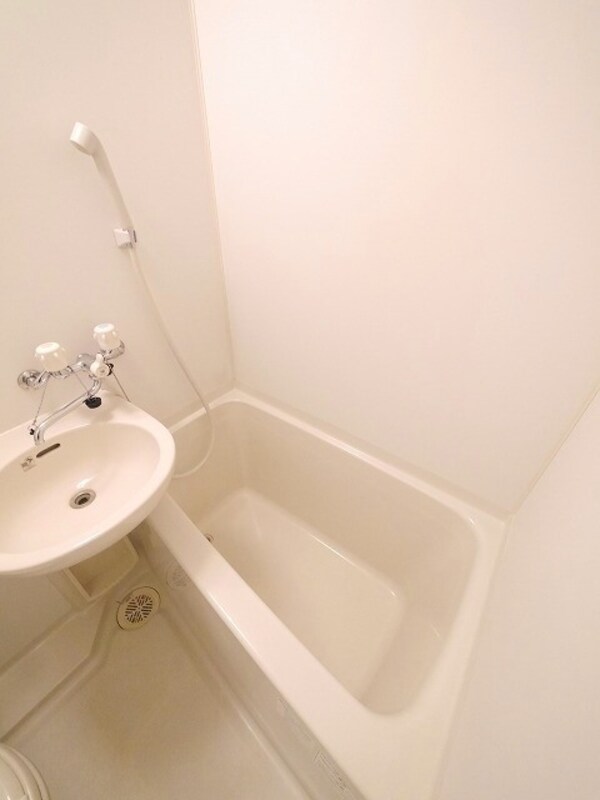 バス／シャワールーム等(★お部屋探しは株式会社タウンハウジング東京まで★)