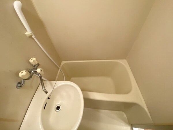 バス／シャワールーム等(★お部屋探しは株式会社タウンハウジング東京まで★)