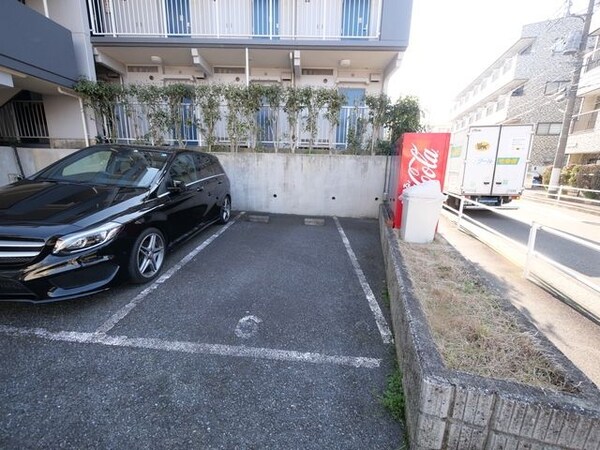 駐車場(★駐車スペースの様子★)