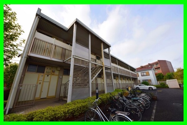 外観(★青空の似合う綺麗な外観ですね★)