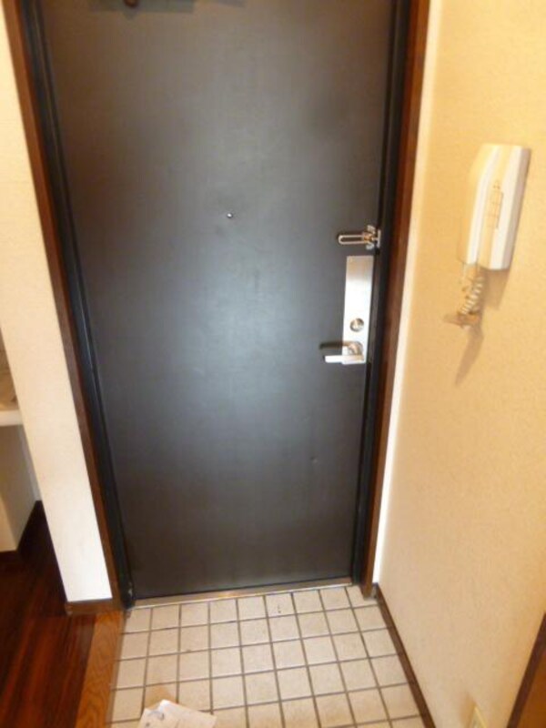 玄関(★お部屋探しは株式会社タウンハウジング東京まで★)