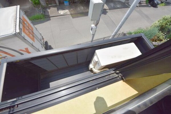 バルコニー(★お天気の日は外に干しましょう★)