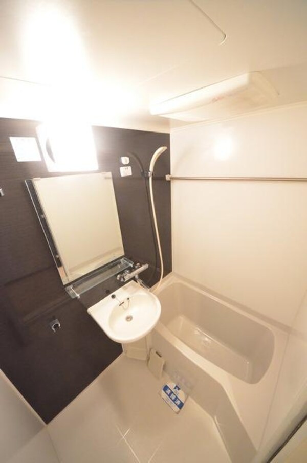 バス／シャワールーム等(★お部屋探しは株式会社タウンハウジング東京まで★)