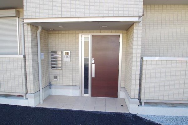 エントランス(★お問い合わせはタウンハウジング聖蹟桜ヶ丘店まで★)