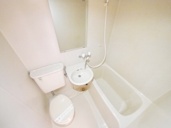 バス／シャワールーム等(★お部屋探しは株式会社タウンハウジング東京まで★)