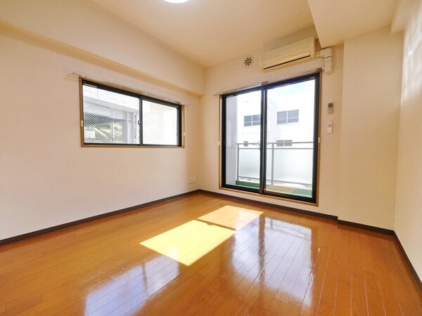 リビング・居室(★お部屋探しは株式会社タウンハウジング東京まで★)