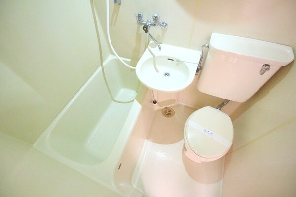 バス／シャワールーム等(★お部屋探しは株式会社タウンハウジング東京まで★)