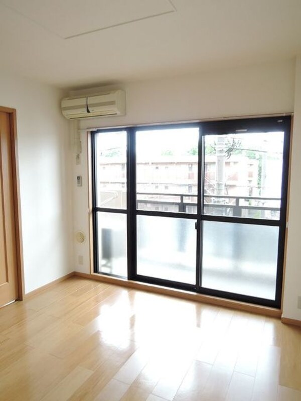 寝室(★お部屋探しは株式会社タウンハウジング東京まで★)