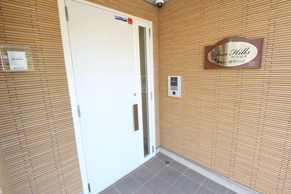エントランス(★お部屋探しは株式会社タウンハウジング東京まで★)