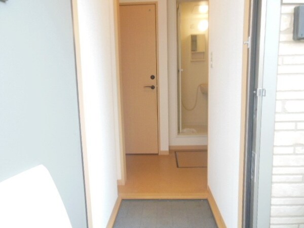 玄関(★お部屋探しは株式会社タウンハウジング東京まで★)
