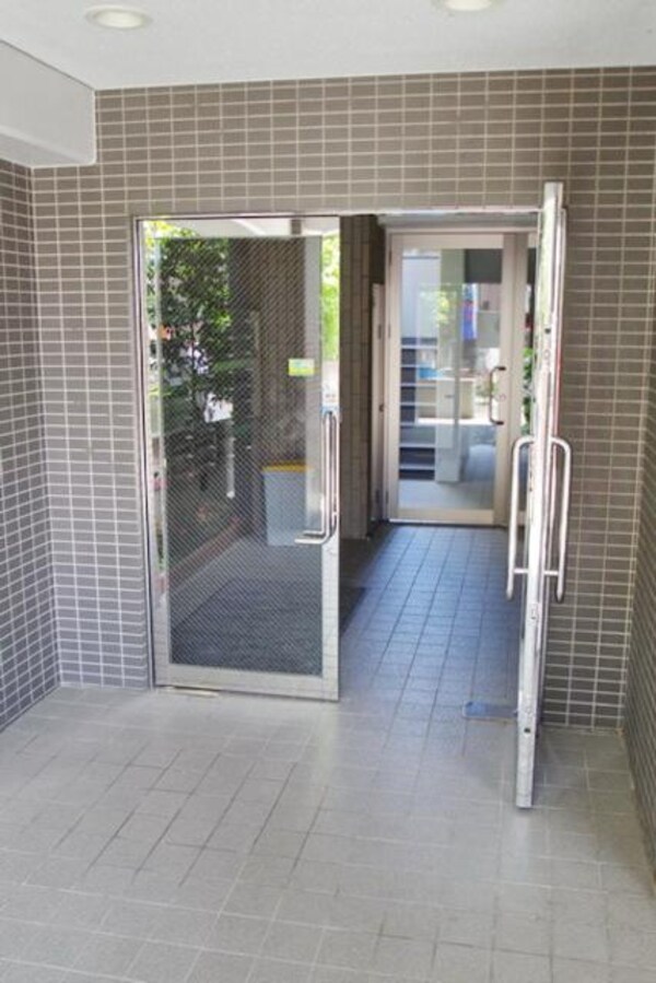エントランス(★お問い合わせはタウンハウジング聖蹟桜ヶ丘店まで★)