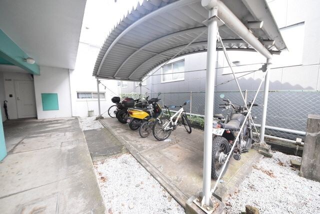 物件内観写真15　(駐輪場ございます。)