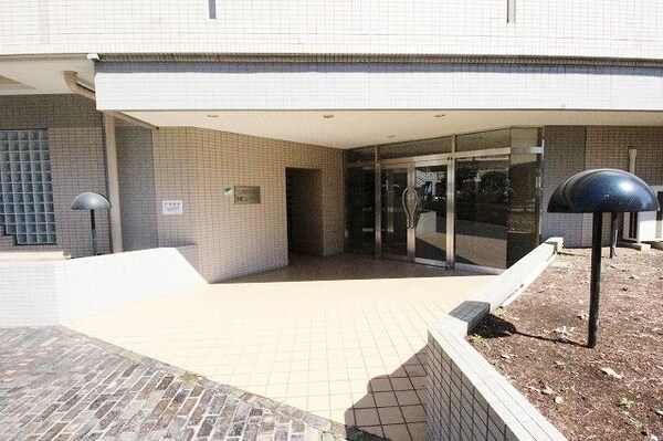 エントランス(★お部屋探しは株式会社タウンハウジング東京まで★)