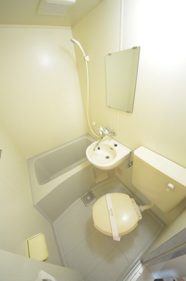 バス／シャワールーム等(★お部屋探しは株式会社タウンハウジング東京まで★)