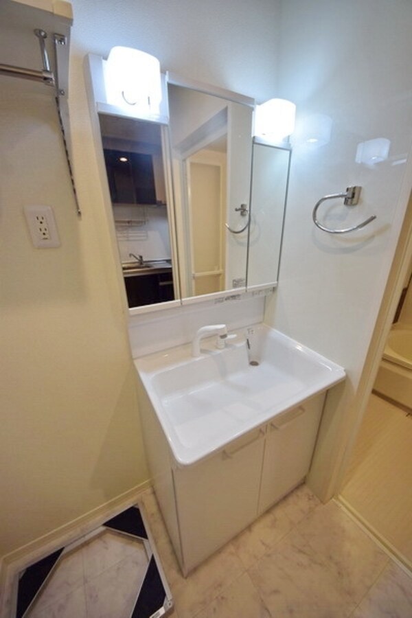 洗面(★お部屋探しは株式会社タウンハウジング東京まで★)