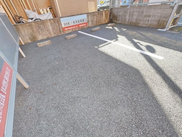 駐車場(★お部屋探しは、タウンハウジング多摩センター店へ★)