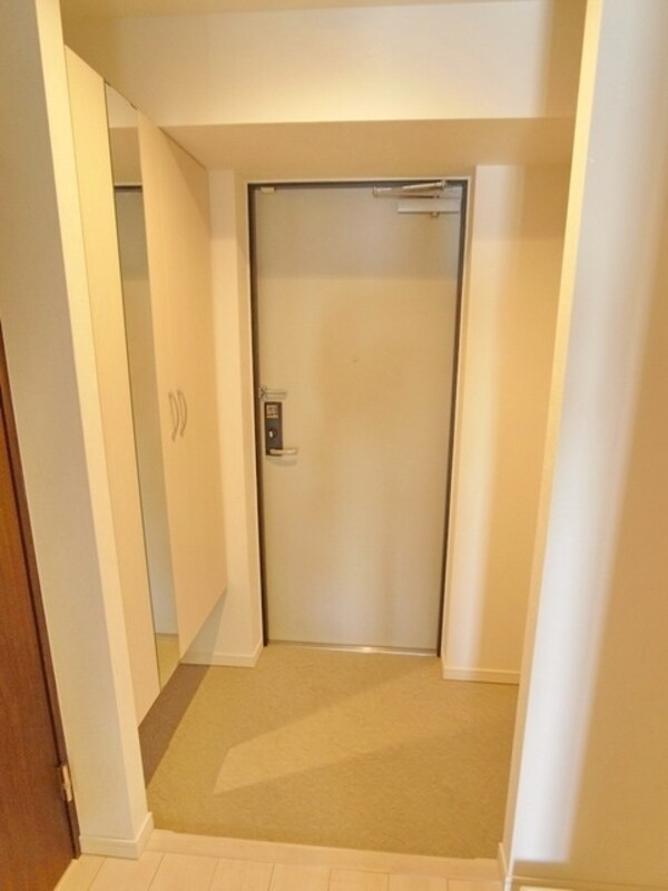 玄関(★お部屋探しは株式会社タウンハウジング東京まで★)