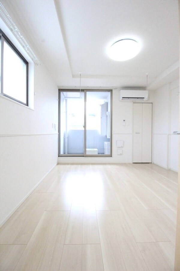 リビング・居室(★お部屋探しは株式会社タウンハウジング東京まで★)