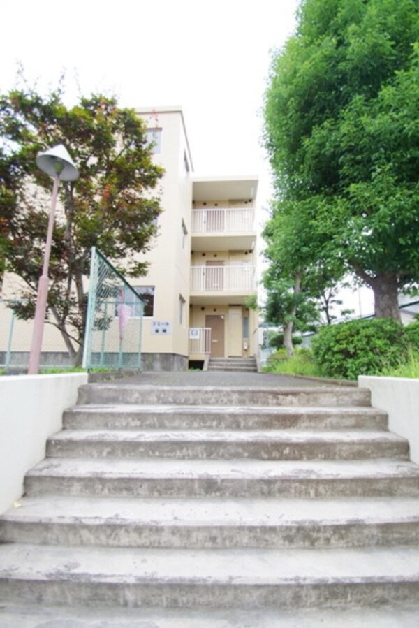 エントランス(★タウンハウジング稲田堤店までお問合せください★)