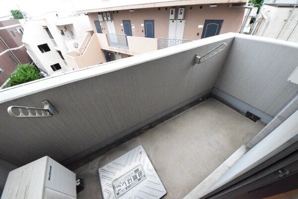 バルコニー(★お部屋探しは株式会社タウンハウジング東京まで★)