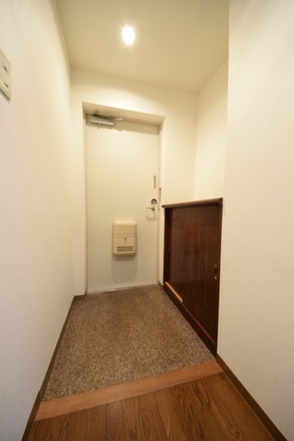 玄関(★お部屋探しは株式会社タウンハウジング東京まで★)