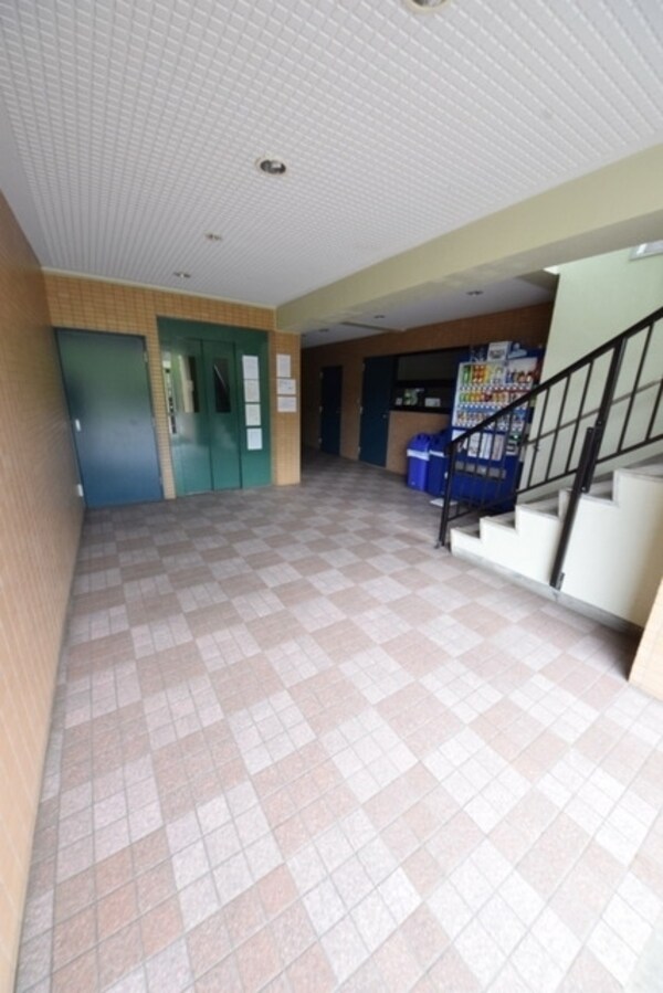 エントランス(★お部屋探しは株式会社タウンハウジング東京まで★)