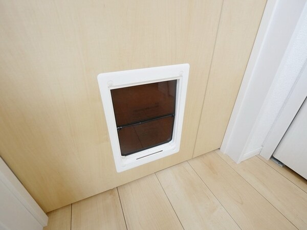 設備(★ペット専用のとびら★)