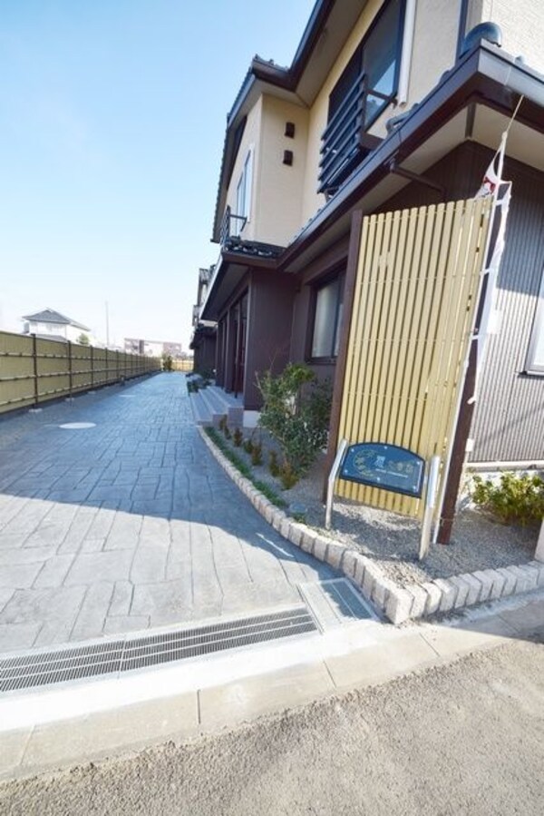 エントランス(★お部屋探しは株式会社タウンハウジング東京まで★)