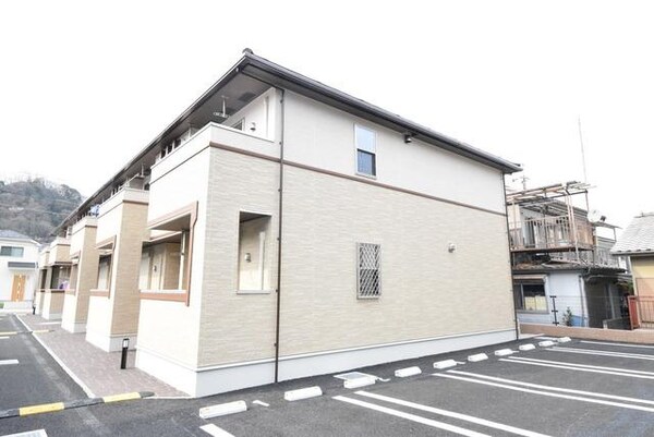 エントランス(☆☆お問い合わせはTEL:042-645-3003)