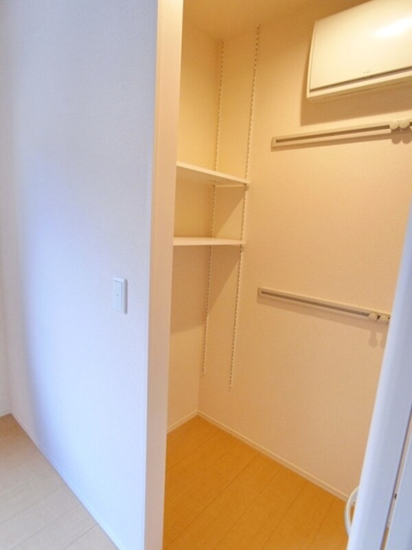 収納(別部屋参考写真)