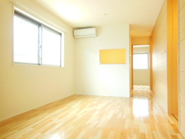 リビング・居室(★お部屋探しは株式会社タウンハウジング東京まで★)