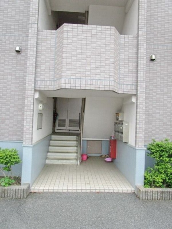 エントランス(～入り口はこちらからどうぞ～)