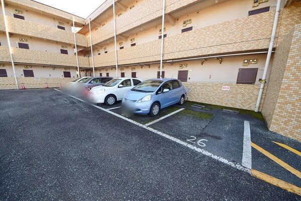 駐車場(★お部屋探しは株式会社タウンハウジング東京まで★)