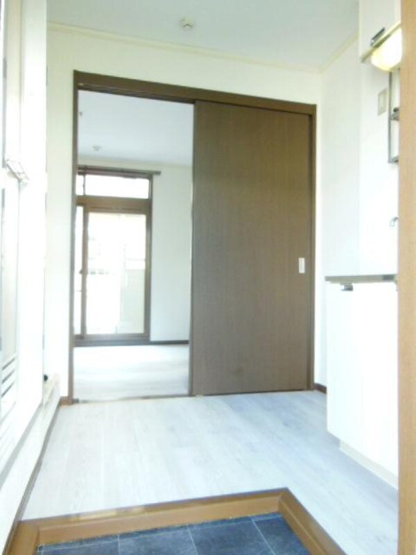 玄関(★お部屋探しは株式会社タウンハウジング東京まで★)