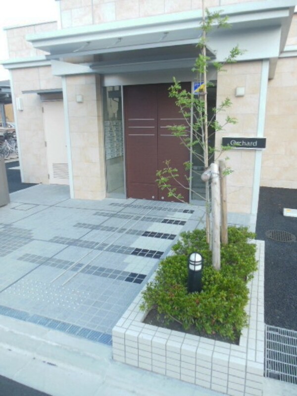 エントランス(★お部屋探しは株式会社タウンハウジング東京まで★)